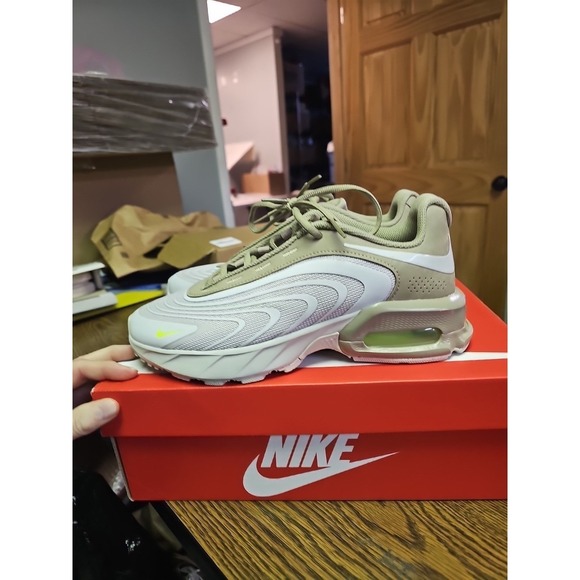 Men\'s Nike Air Max Fire Athletic Sneakers Bone Khaki ‎ Sz 8 New main image 6
